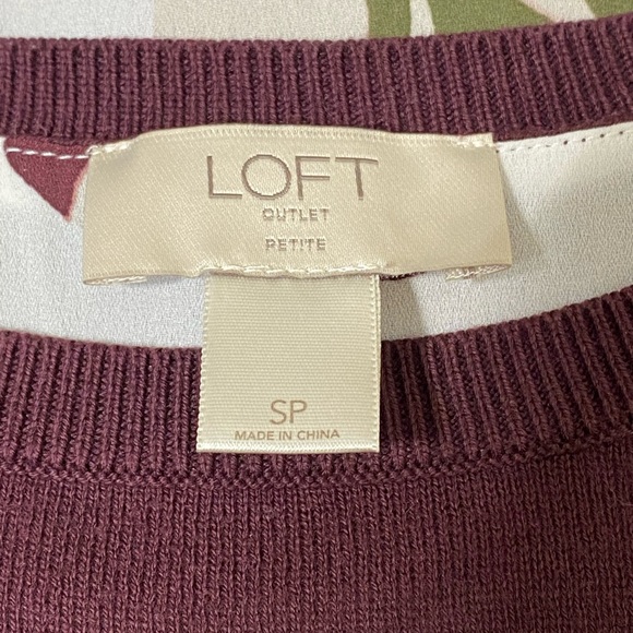 Loft Outlet || Woman’s Purple Mixed Print Floral Sweater Top size SP - Picture 4 of 6